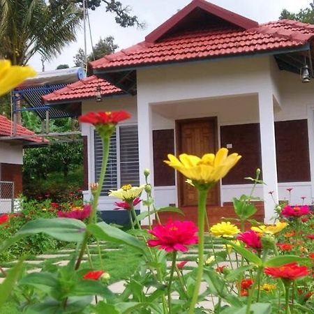 Himani Heritage Resorts, Formerly Camp Nishani Holidays Madikeri Exterior foto